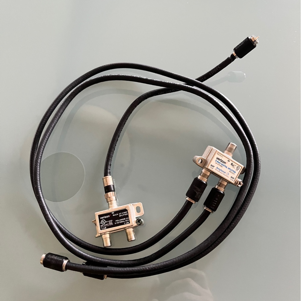 Set Of 2 Verizon Fios 2 Way Moca 2.0 Splitter PDI-2WWB-2.0 3.5Db w Coaxial Cords - Picture 4 of 8